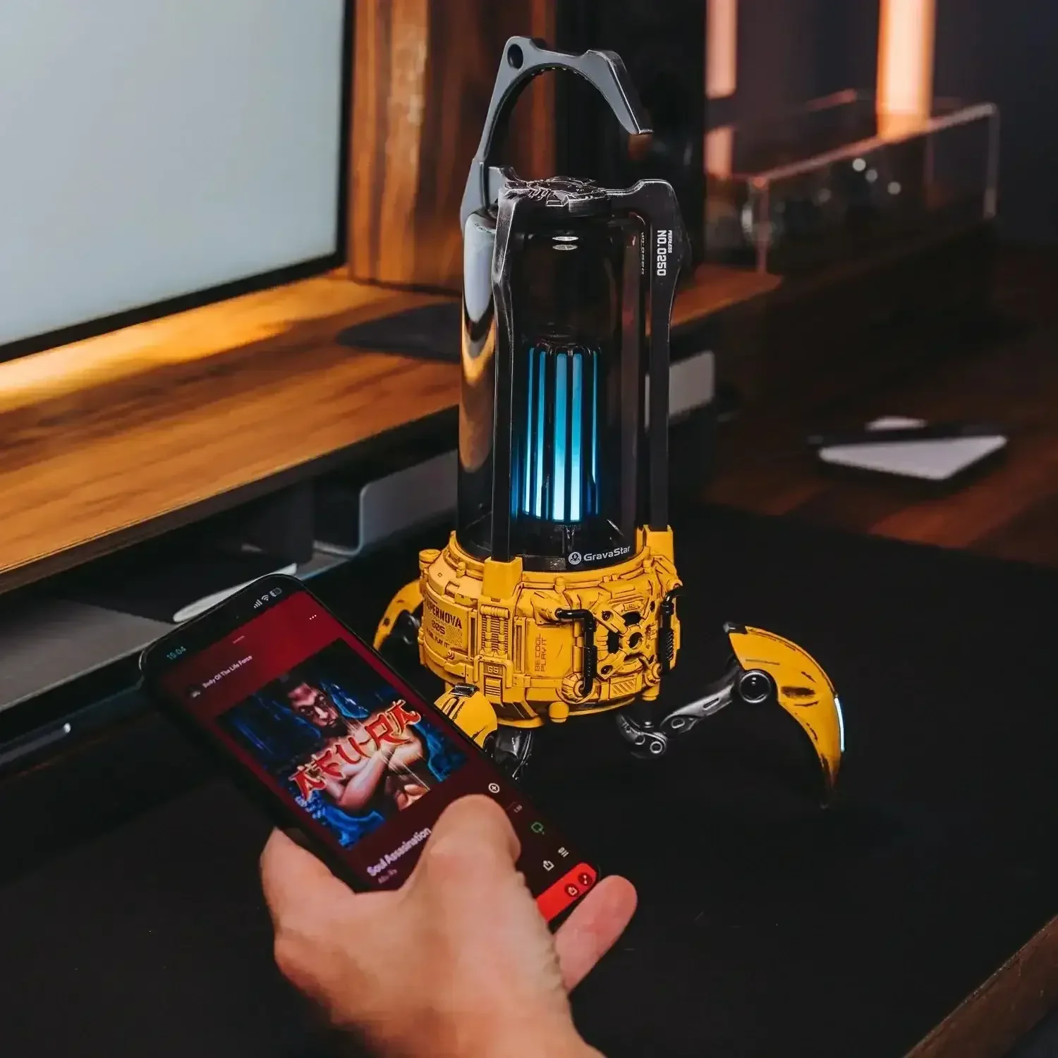 GravaStar - Supernova War Damaged Yellow Wireless Bluetooth Speaker - Bezprzewodowy Głośnik Bluetooth - Image 5