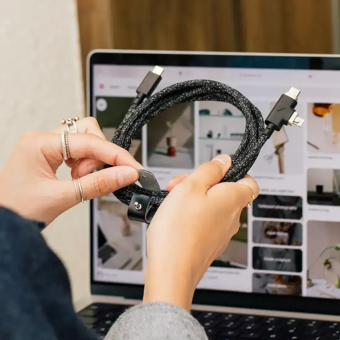 Native Union - Belt Cable Duo Pro 2.4M 240W (USB-C to USB-C & Lightning) - Kabel USB-C do USB-C i Lightning - Image 8